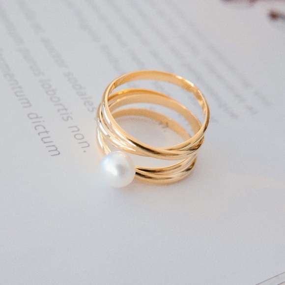 Gold Crossover Pearl Ring Size 6 - Picture 4 of 7